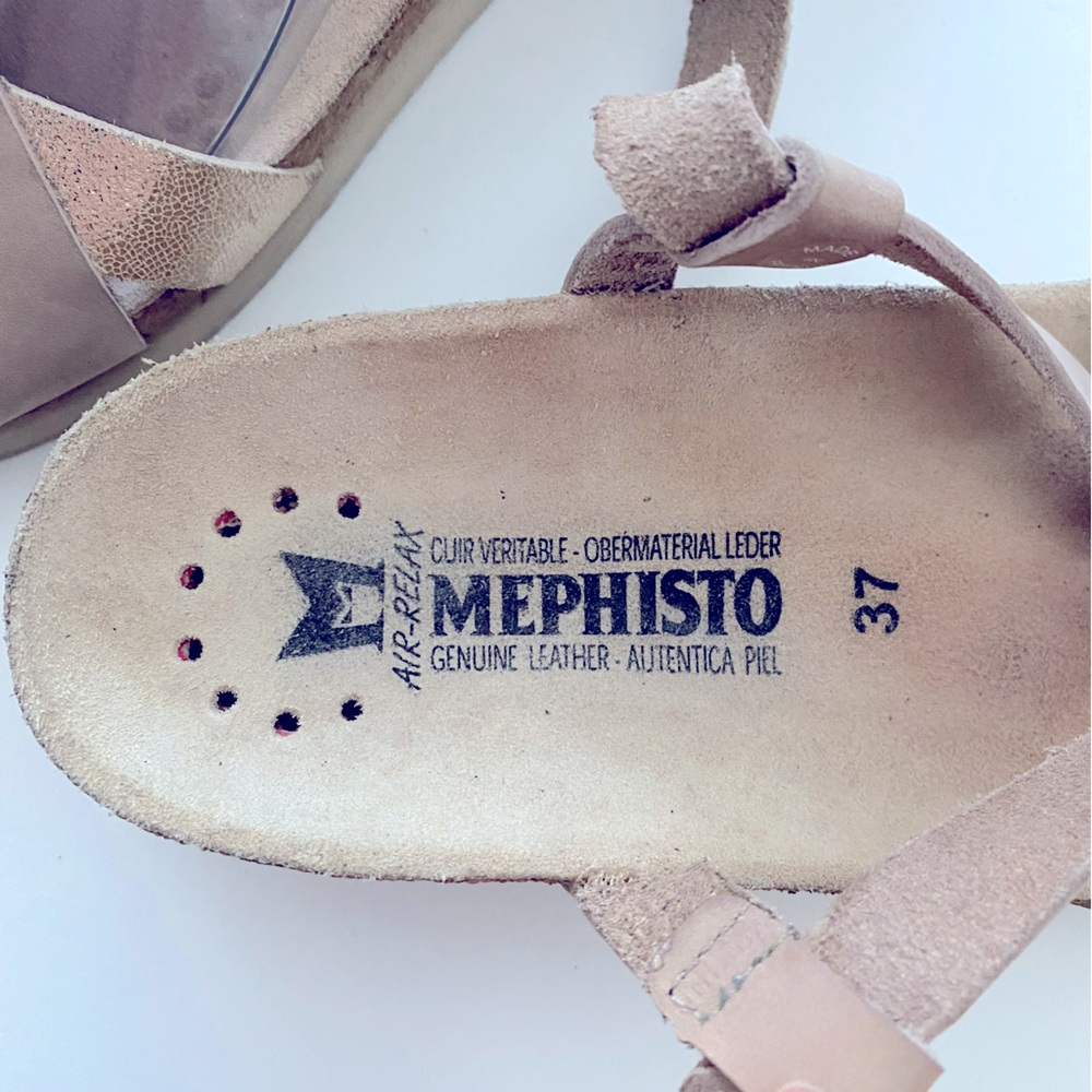 NWOT SIZE 37 (6.5-7) Mephisto Women's Sandals with Tan and Gold Straps - Picture 7 of 10